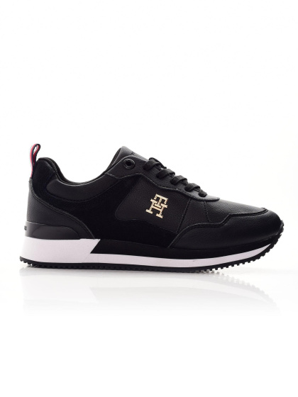 TH ESSENTIAL RUNNER